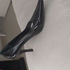Vintage Nine West pointed pump. Size 7.5